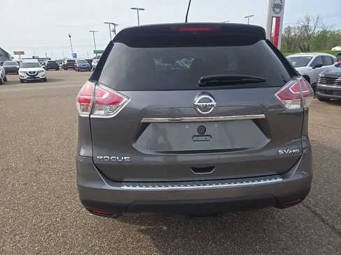 Used 2015 Nissan Rogue SV AWD/4WD image 7
