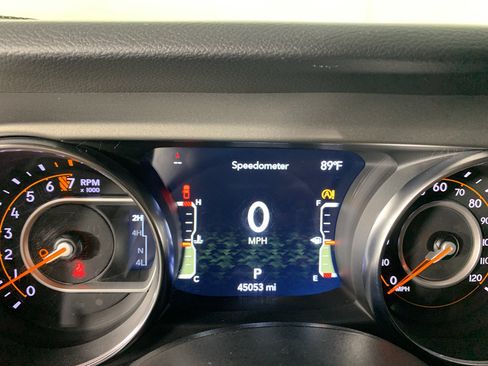 Used 2021 Jeep Gladiator Sport AWD/4WD image 22