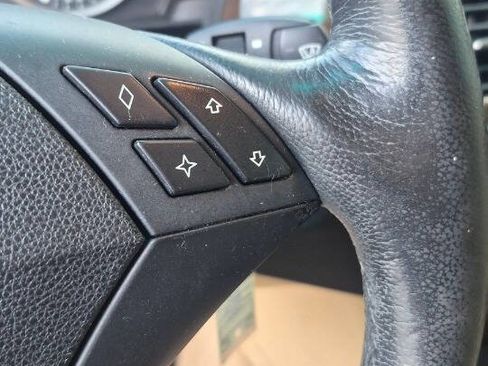 Used 2024 BMW M2 Base 2dr Coupe w/ Lighting Package image 33