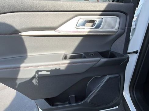 New 2026 Ford Explorer Active w/ Active Comfort Package image 14