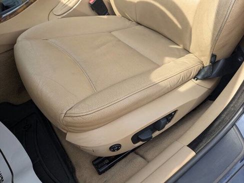 Used 2007 BMW 328xi Sedan image 16