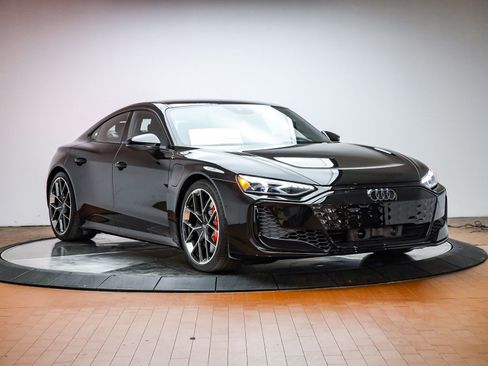 New 2026 Audi RS e-tron GT performance image 15