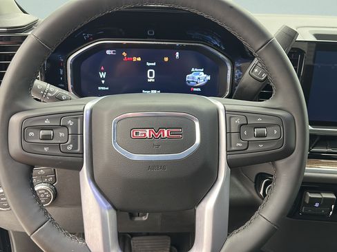 Used 2026 GMC Sierra 1500 Elevation AWD/4WD image 16