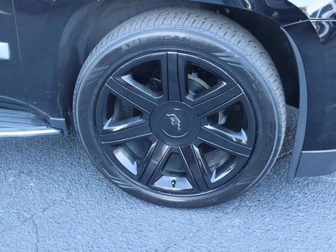 Used 2020 Cadillac Escalade Luxury image 45