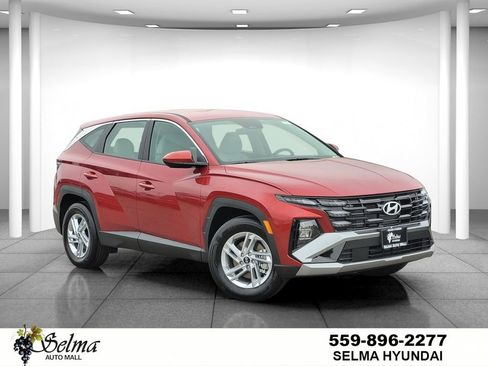 New 2026 Hyundai Tucson SE image 1