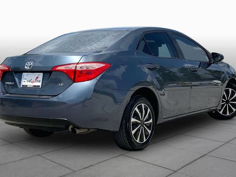 Used 2018 Toyota Corolla LE FWD image 13