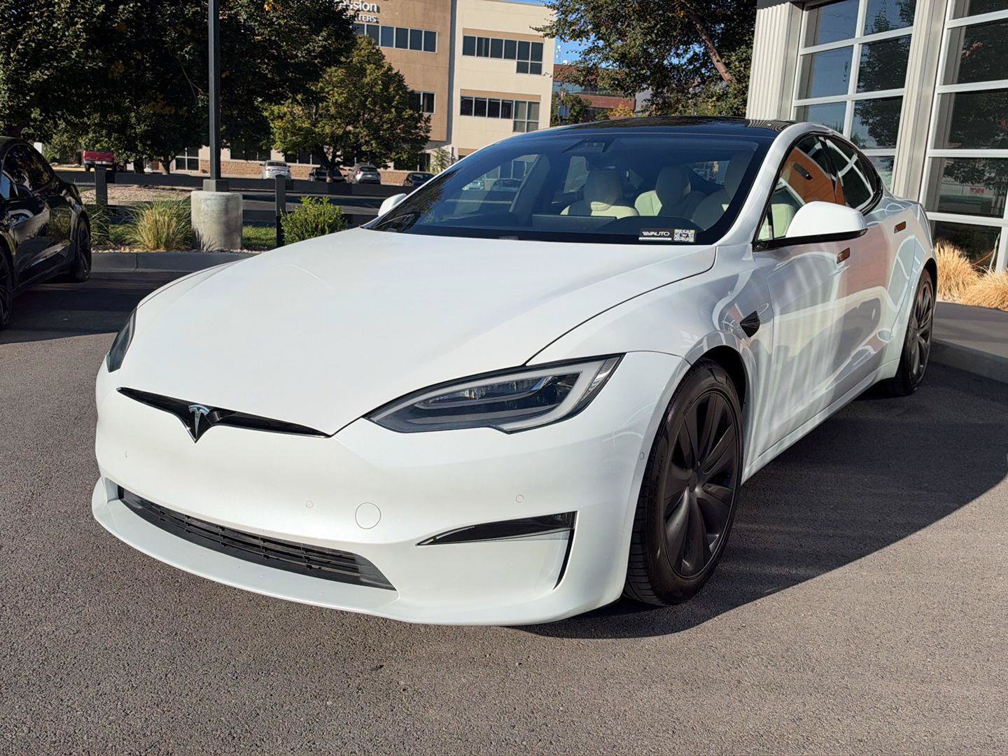 Used 2022 Tesla Model S AWD/4WD image 4