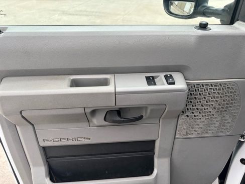 Used 2019 Ford E-350 and Econoline 350 Super Duty w/ Power Windows & Locks Group RWD image 23