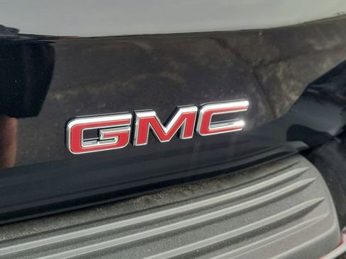 New 2026 GMC Yukon Denali w/ Denali Reserve Package image 6