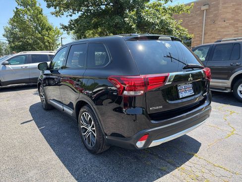 Used 2016 Mitsubishi Outlander SE FWD image 4