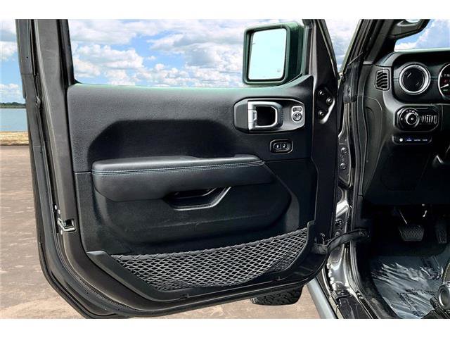Used 2022 Jeep Wrangler Unlimited Rubicon 4xe w/ Steel Bumper Group AWD/4WD image 22