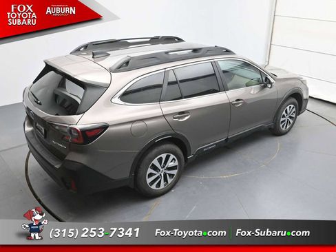 Used 2021 Subaru Outback Premium AWD/4WD image 28