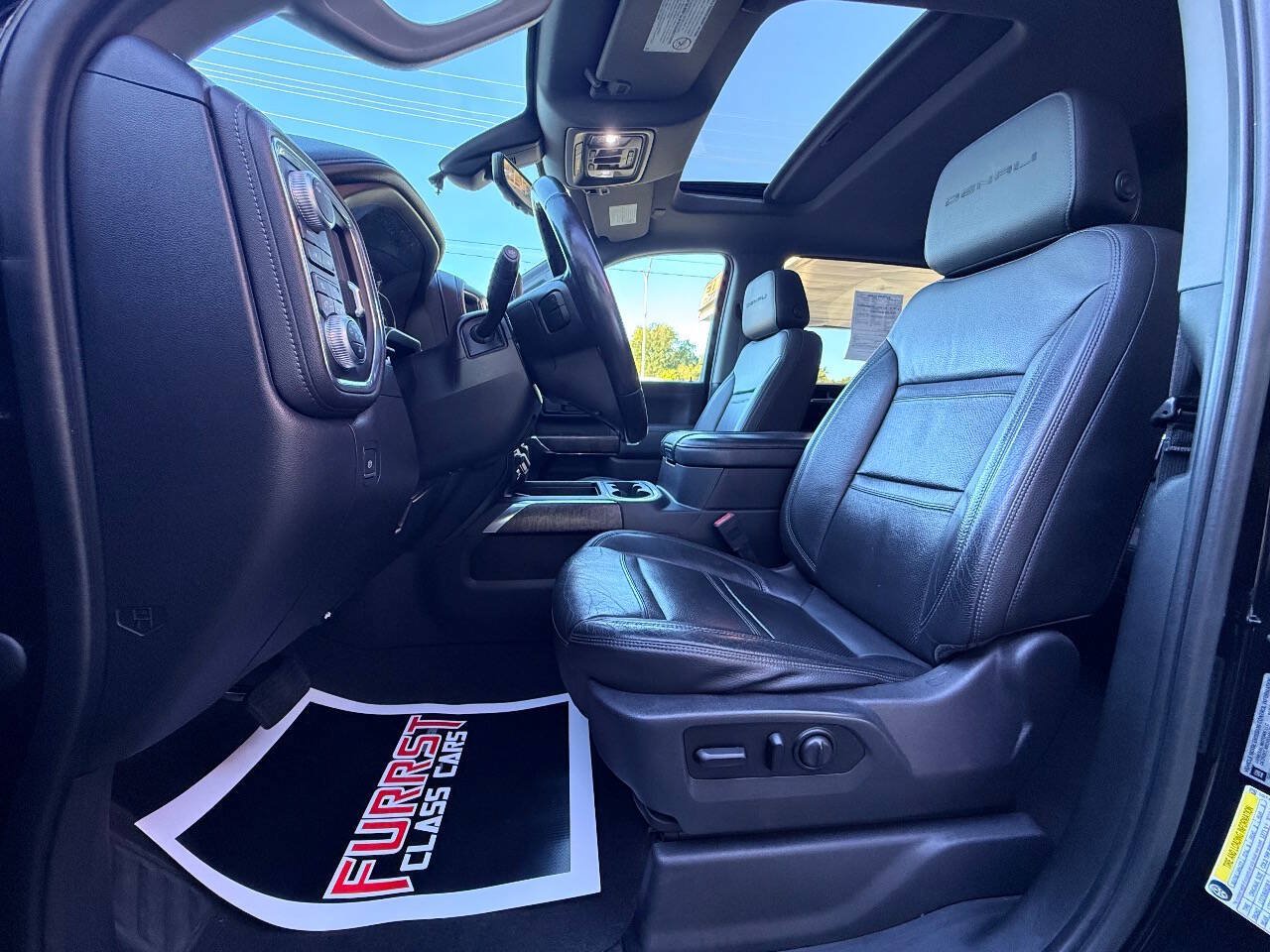 Used 2020 GMC Sierra 2500 Denali w/ Denali Ultimate Package AWD/4WD image 24