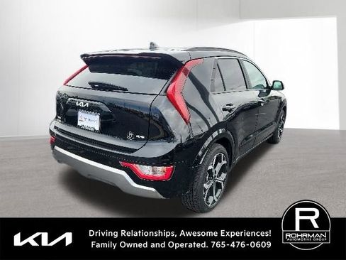 Certified 2025 Kia Niro EX Touring FWD image 4
