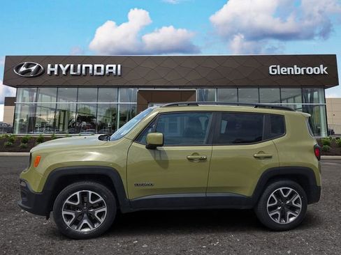 Used 2015 Jeep Renegade Latitude w/ Popular Equipment Group AWD/4WD image 1