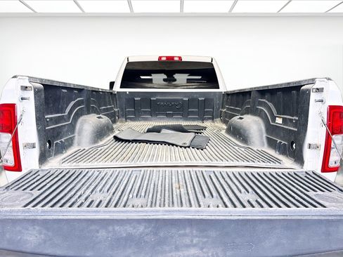 Used 2024 RAM 2500 Big Horn AWD/4WD image 16