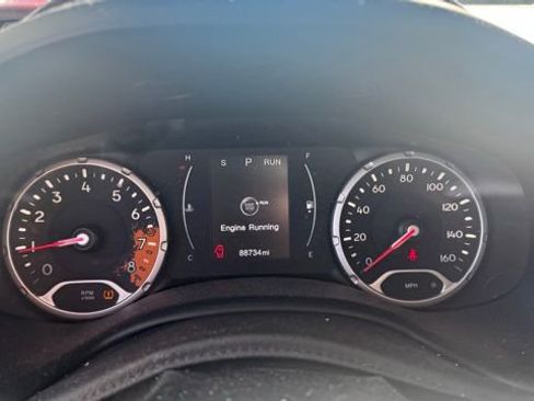 Used 2017 Jeep Renegade Altitude image 14