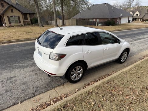 Used 2011 MAZDA CX-7 s Touring w/ Technology Pkg image 8