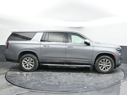 Used 2023 Chevrolet Suburban Premier image 12