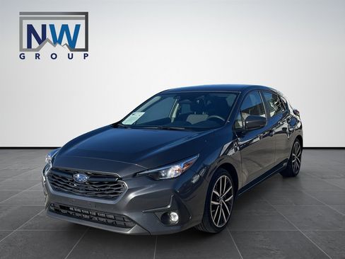 Used 2024 Subaru Impreza 2.0i Sport image 3