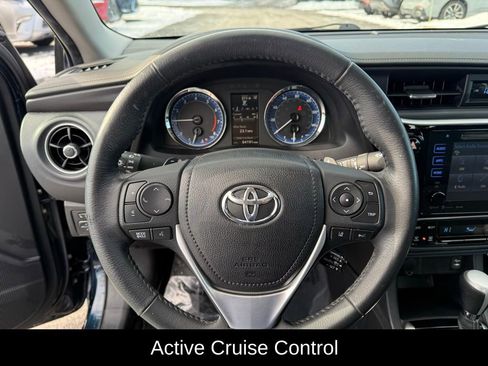 Used 2017 Toyota Corolla SE w/ SE Premium Package image 8