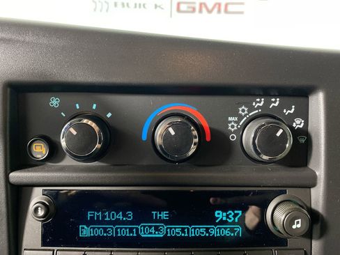 New 2026 GMC Savana 2500 RWD image 18
