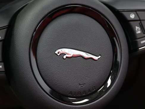 Used 2023 Jaguar F-TYPE R image 19