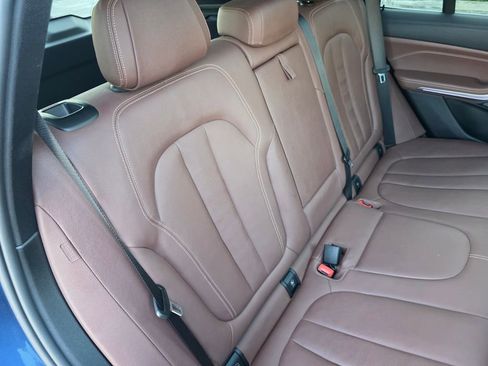 Used 2021 BMW X5 xDrive40i w/ Premium Package image 31