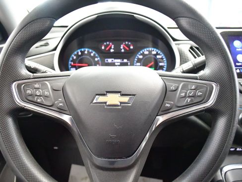 Used 2023 Chevrolet Malibu LT FWD image 19