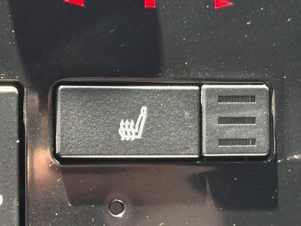 Used 2019 Toyota Avalon XLE w/ Carpet Mat Package FWD image 14