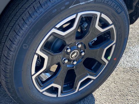 New 2026 Ford Bronco Sport Outer Banks w/ Outer Banks Tech Package+ AWD/4WD image 16