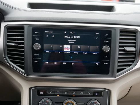 Used 2021 Volkswagen Atlas SE w/ Panoramic Sunroof Package image 32