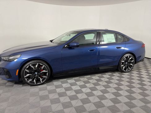 New 2026 BMW i5 eDrive40 w/ M Sport Package image 10