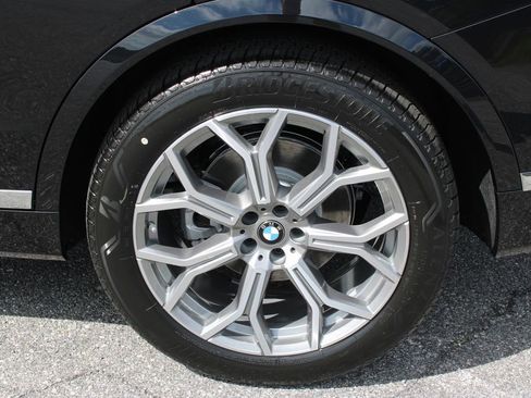 New 2026 BMW X7 xDrive40i w/ Executive Package image 38