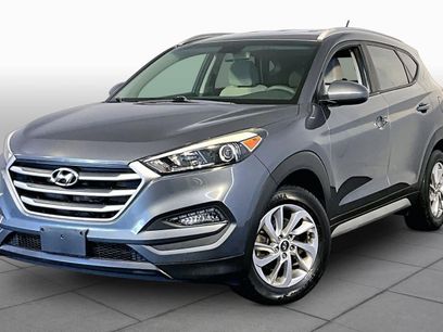 Used 2017 Hyundai Tucson SE w/ SE Popular Package 02