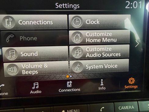 Used 2024 Nissan Rogue S FWD image 34
