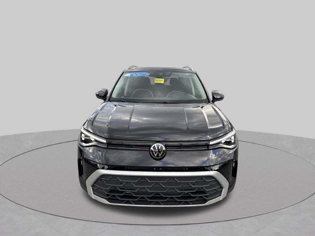 Certified 2025 Volkswagen Taos SE w/ Panoramic Sunroof Package FWD image 3