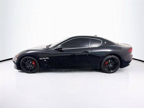 Used 2018 Maserati GranTurismo Sport image 9