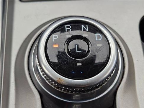 Used 2023 Ford Explorer XLT w/ Equipment Group 202A AWD/4WD image 21