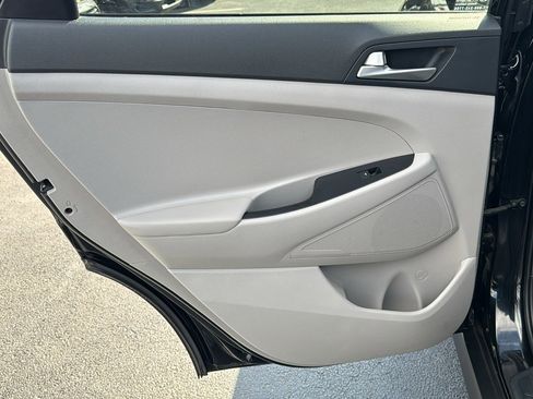 Used 2021 Hyundai Tucson SE FWD image 18