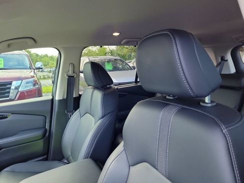 Used 2025 Honda Pilot EX-L image 19
