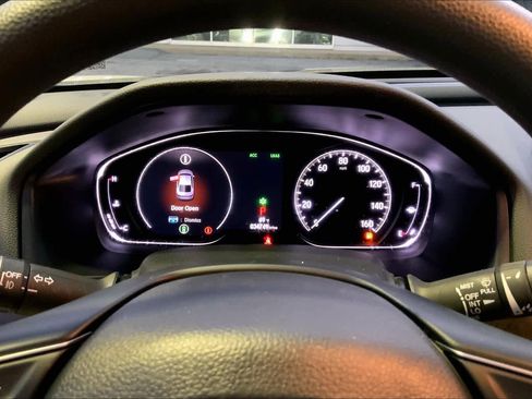 Used 2018 Honda Accord EX image 26