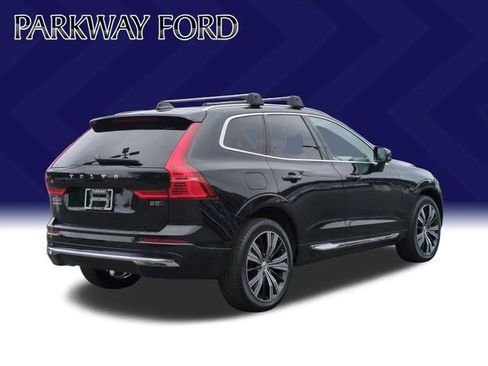 Used 2023 Volvo XC60 B5 Plus w/ Climate Package AWD/4WD image 5