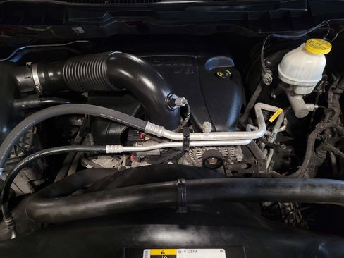 Used 2019 RAM 1500 Express w/ Express Value Package AWD/4WD image 30