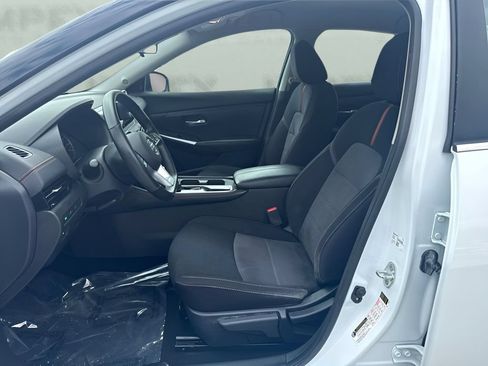 Used 2021 Nissan Sentra SR FWD image 5