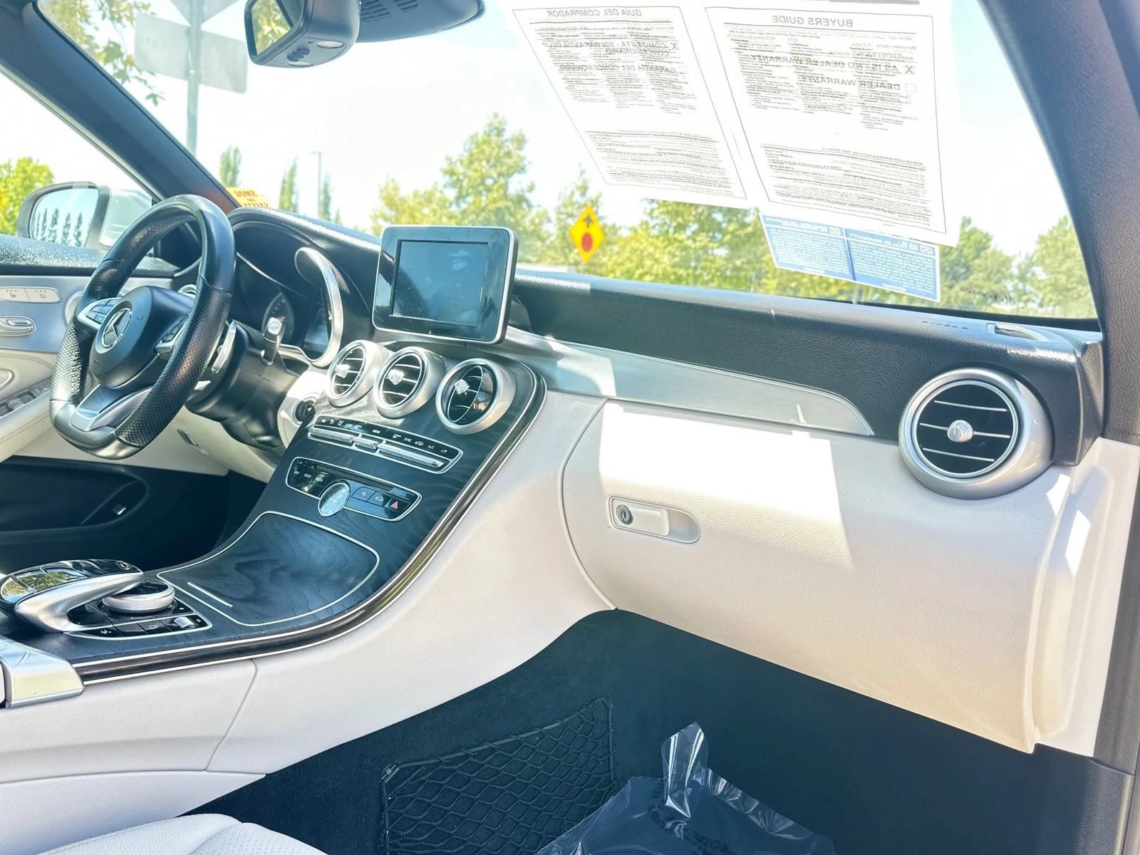 Used 2018 Mercedes-Benz C 300 Cabriolet image 10