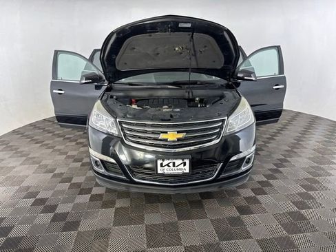 Used 2015 Chevrolet Traverse LT w/ Style and Technology Package FWD image 13