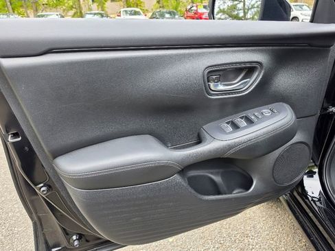 Used 2024 Honda HR-V EX-L image 19