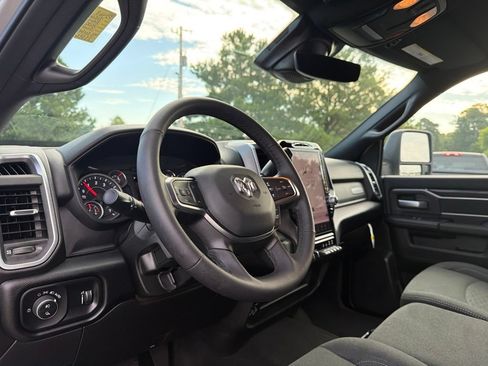 Used 2026 RAM 2500 Big Horn AWD/4WD image 30