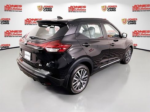 Certified 2024 Nissan Kicks SR w/ SR Premium Package image 16